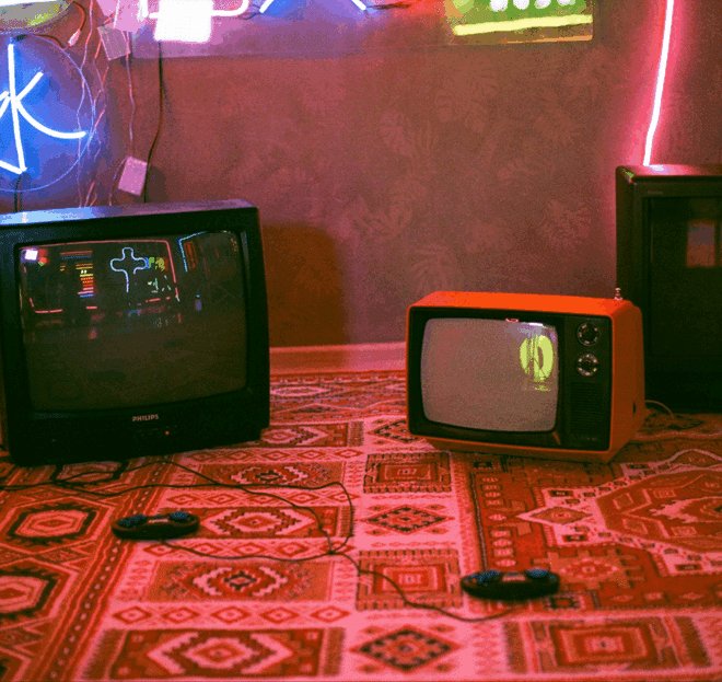 Retroilu digiviihteessä: vanhanajan tunnelmaa uusilla alustoilla