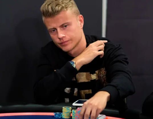 Jens Kyllönen: Pokerinerokkuudesta suomalaiseksi uhkapelilehendaksi